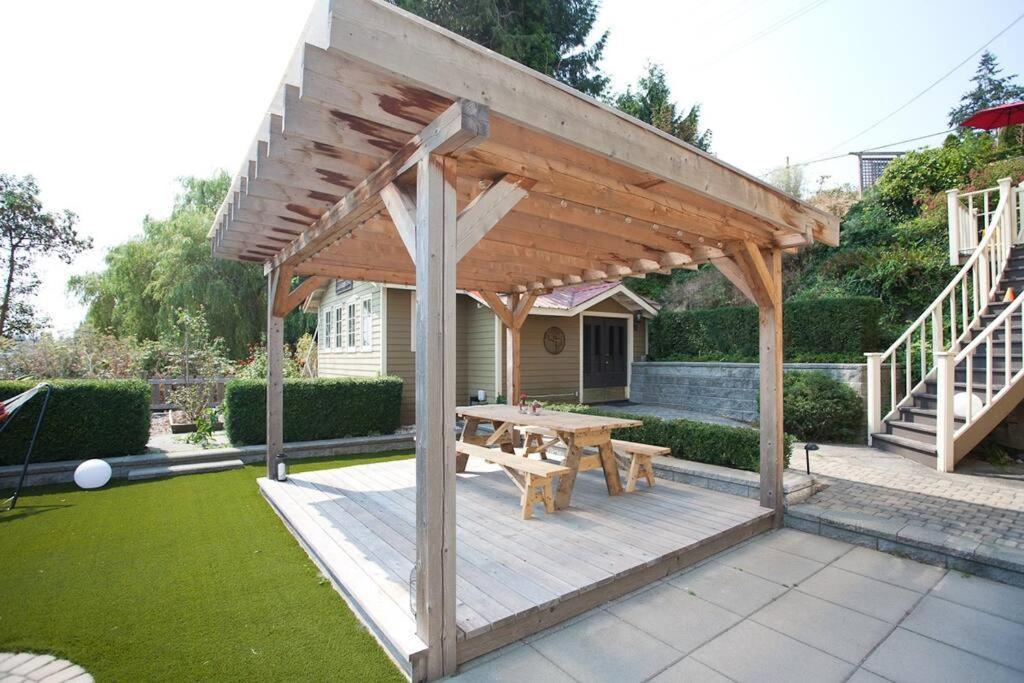 فيلا Iconic 3-Story Waterfront 'Marina House' W/ View جيبسون المظهر الخارجي الصورة