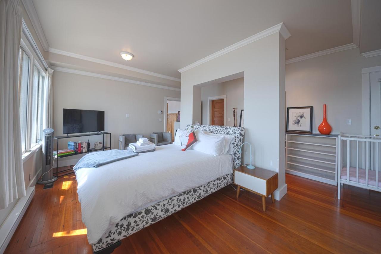 فيلا Iconic 3-Story Waterfront 'Marina House' W/ View جيبسون المظهر الخارجي الصورة
