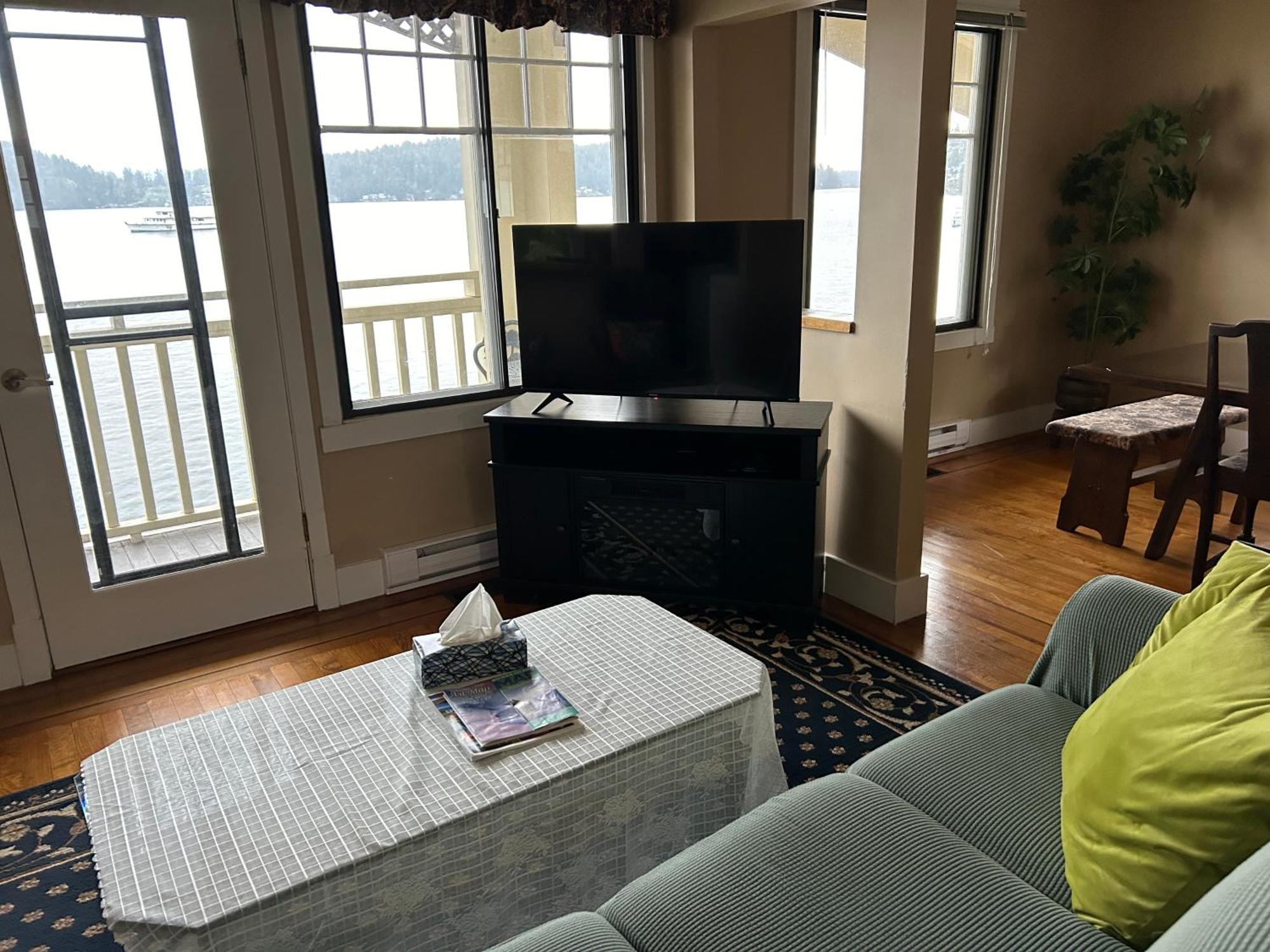 فيلا Iconic 3-Story Waterfront 'Marina House' W/ View جيبسون المظهر الخارجي الصورة